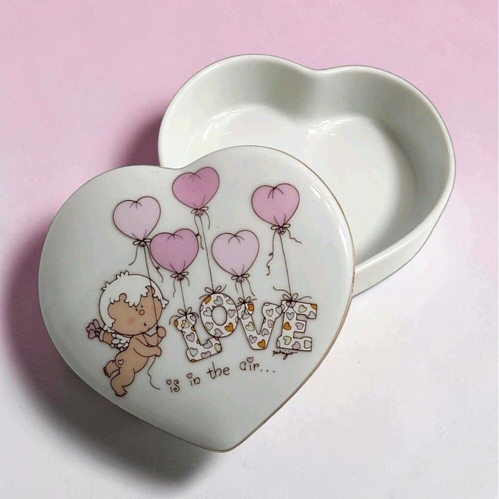 Vintage Bumpkins George Good Porcelain Trinket Box Cupid Heart Love In The Air